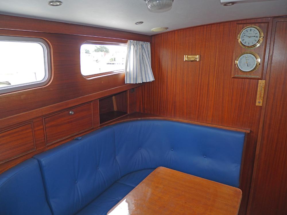 Salon, H&eacute;bergements